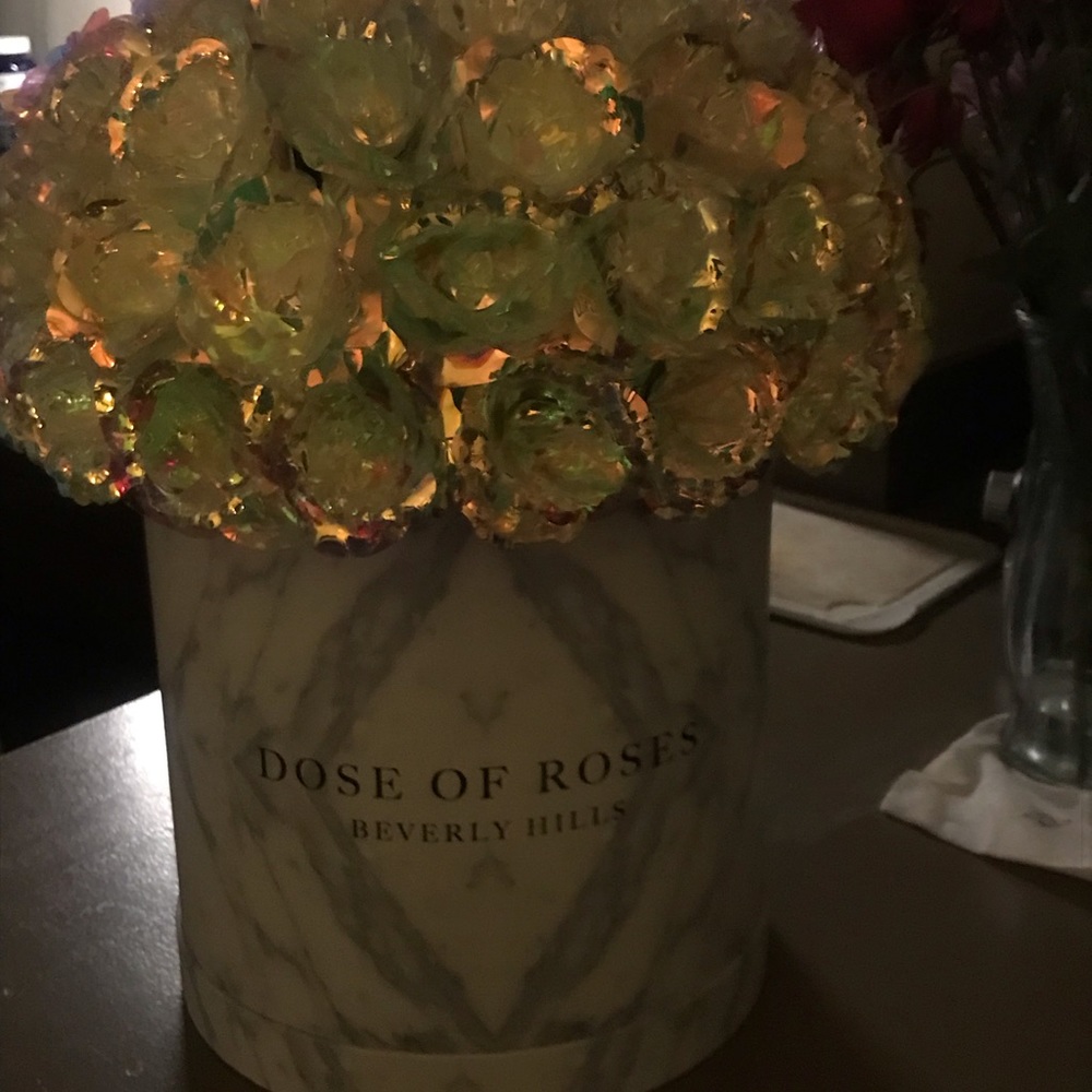 Dose of Roses - 2 exact of the item iridescent